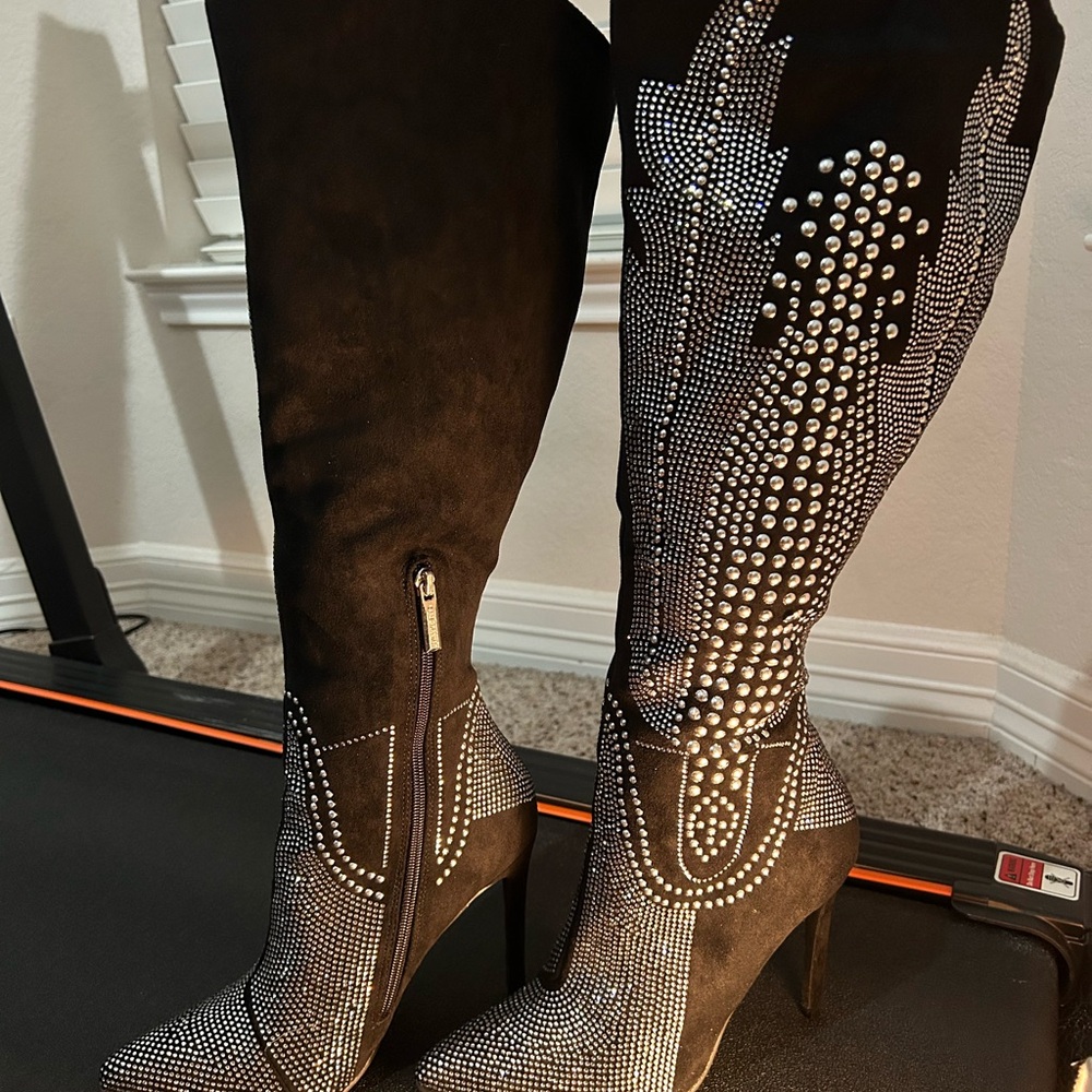 Cape Robbin Black and Silver Studded Heeled Boots